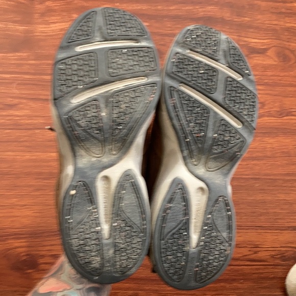 New Balance 623 V2 women’s size 11 dark brown - Picture 5 of 11